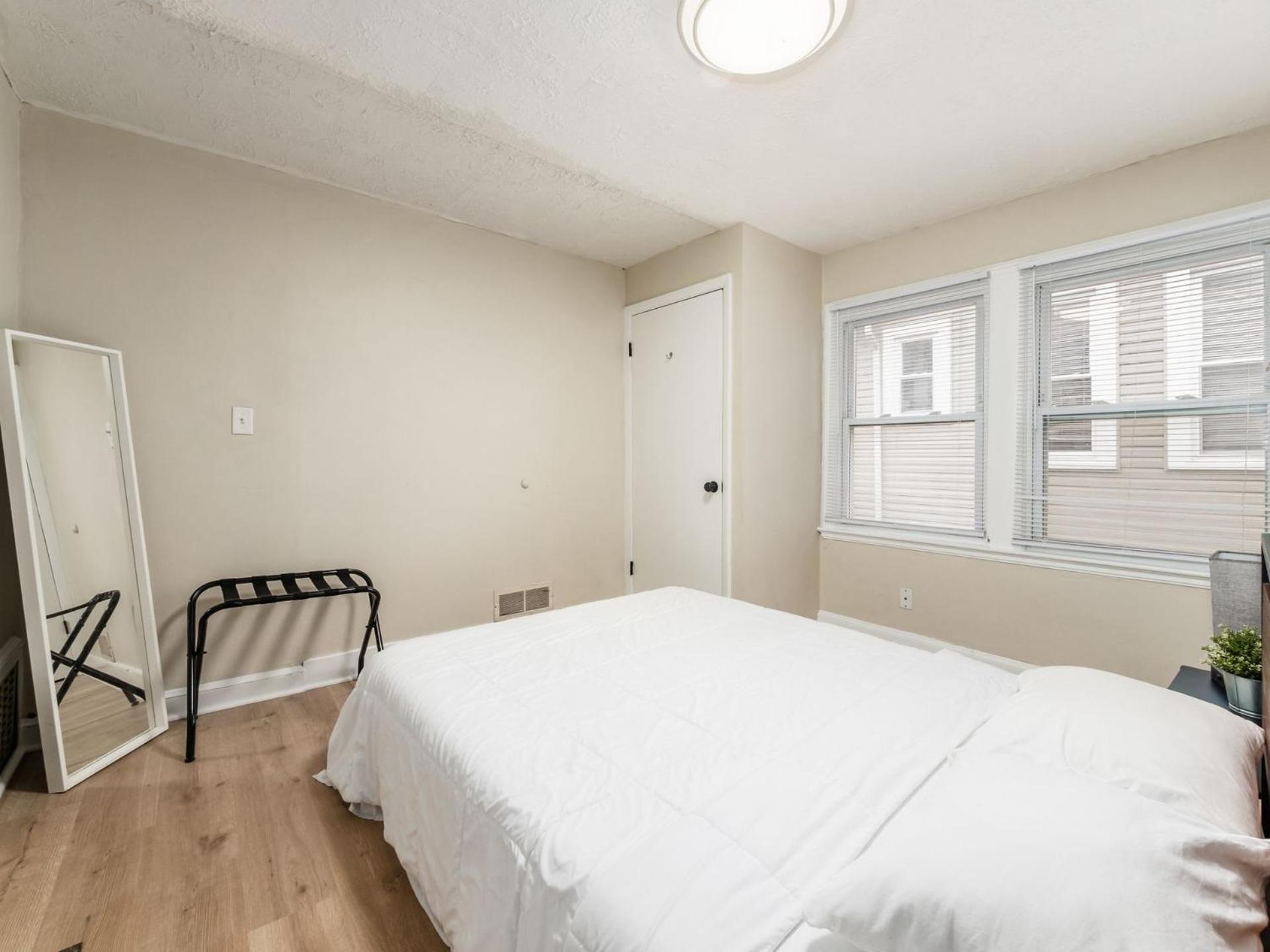 Вілла Housepitality - The Osu Mansion- Osu Sleeps 20 Колумбус Екстер'єр фото